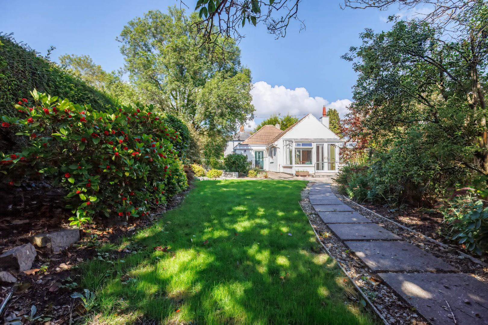 17 Charteris Close, Penarth, CF64 5RT